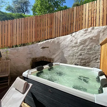 Ferme Point Du Jour Avec Sauna Et Jacuzzi